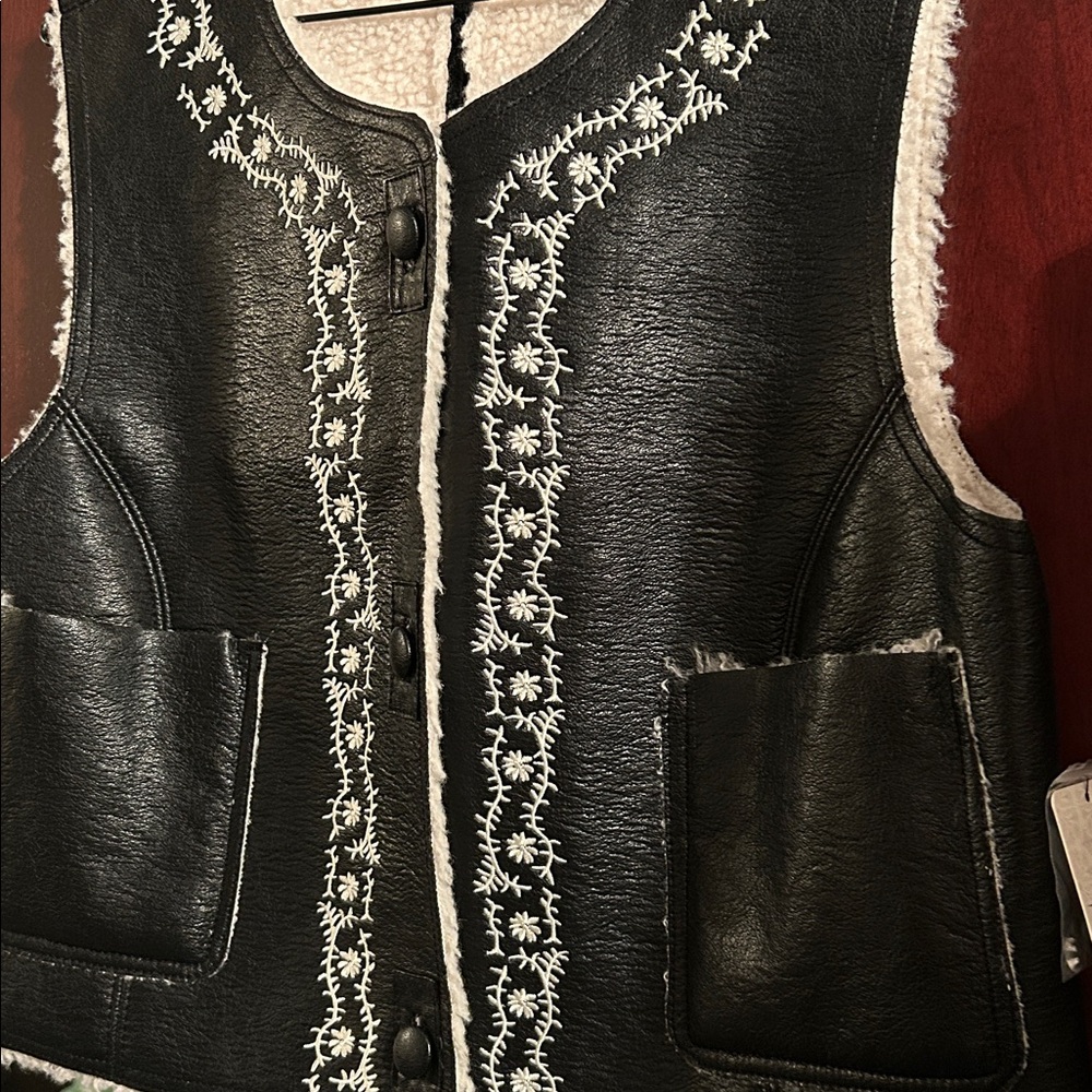 FREE PEOPLE Travelers Faux Leather Vest size small - Picture 10 of 13
